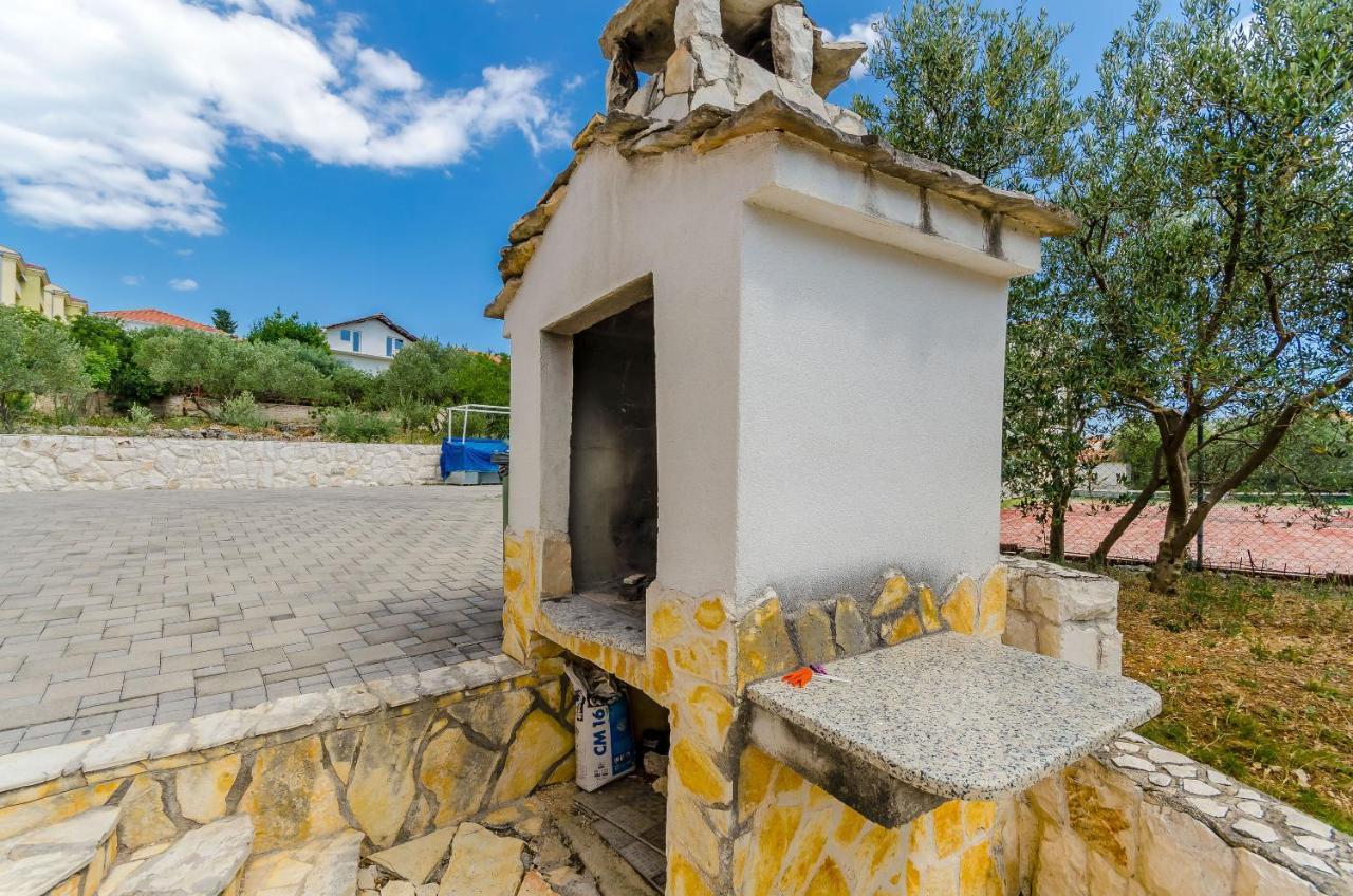 Apartments Melita Trogir Luaran gambar
