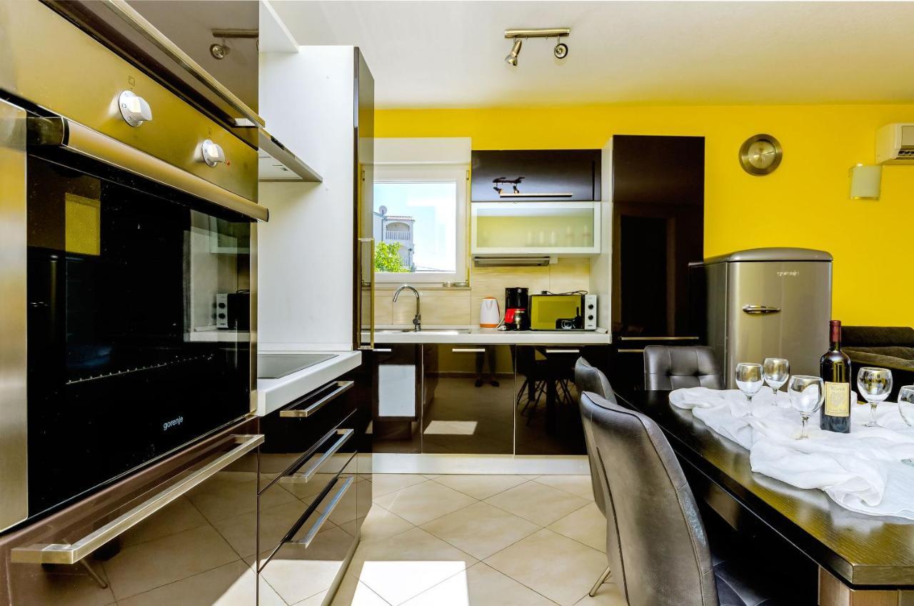 Apartments Melita Trogir Luaran gambar