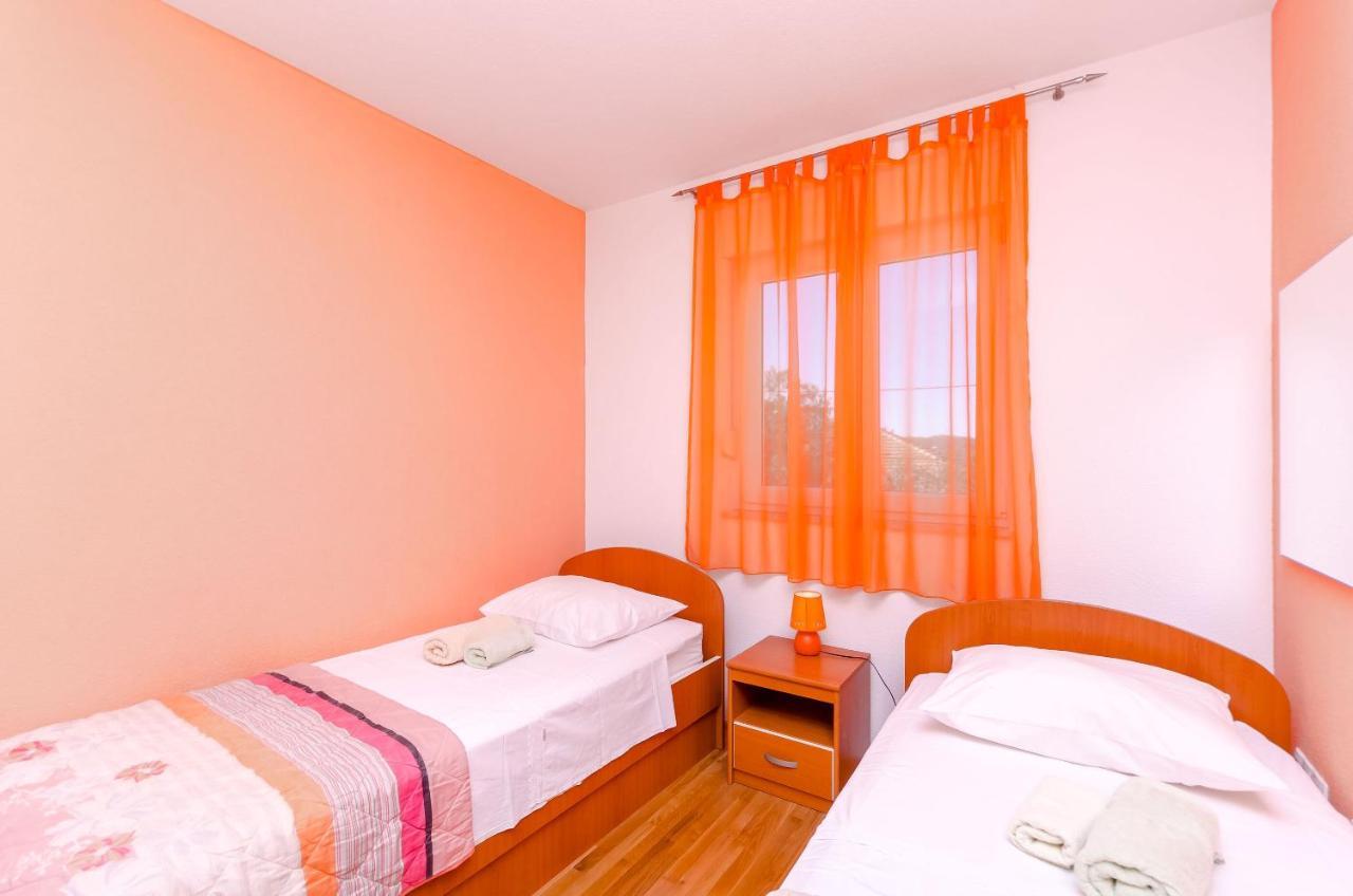 Apartments Melita Trogir Luaran gambar